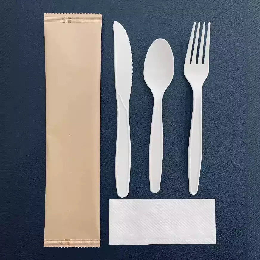 Disposable vs Reusable Cutlery Pouch with Napkin: Which Is Better for Your Restaurant Business in 2026