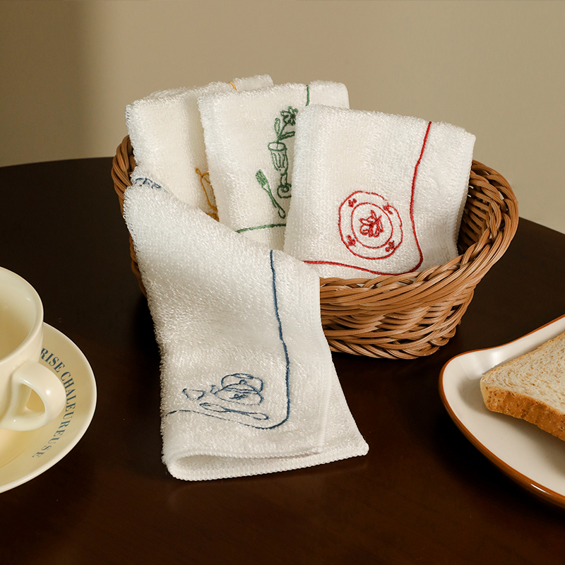 All purpose bamboo cleaning cloth